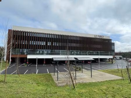 location bureau mérignac 33700