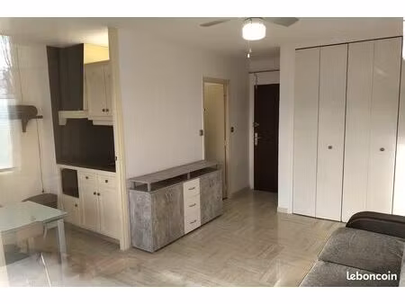 studio meublé 28 m2 tbe parking privé cave 600 cc quartier basses ginestières