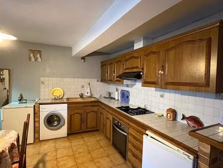 maison à vendre dans beau petit village près plan d'eau de valbonnais