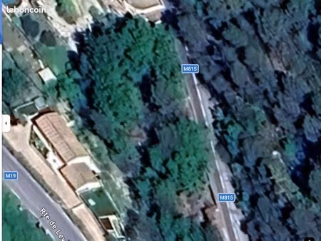 terrain constructible de 1800 m2 avec permis de construire accordé pour deux maison de 150