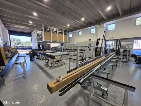 depot - entrepot 200 m² saint laurent du var