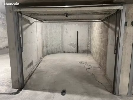 cagnes sur mer - loue garage 12 50 m2 environ - 150/mois