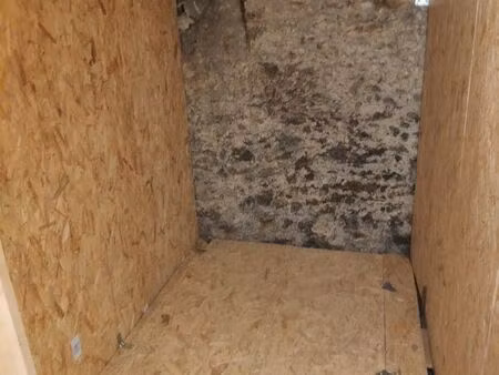 cave rénovée louée 70 euros/mois