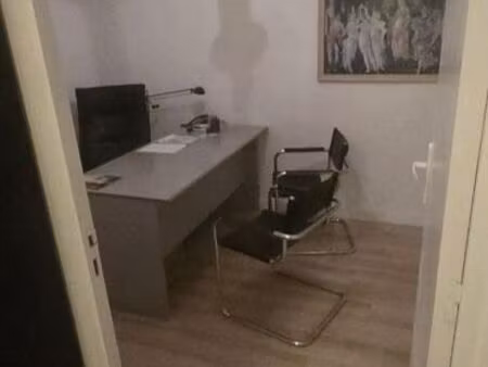 local 2 pieces ideal profession liberale