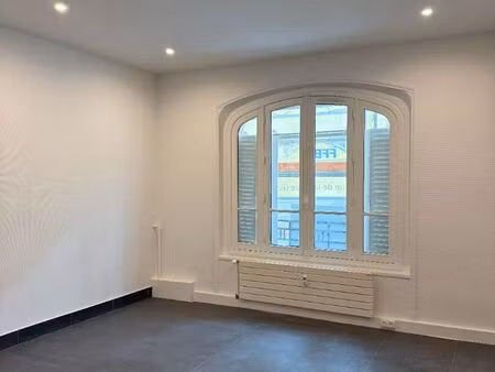 bureaux 101 m² paris