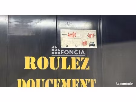 paris 20e : 8 places de parking sécurisées louer  idéales pour investisseurs ou particulie