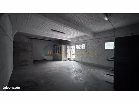 parking/box 100 m² châteaurenard