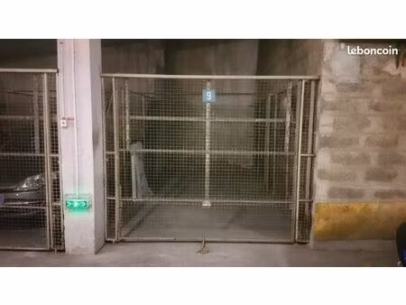 garage - box fermé 15m2 - place du 4 septembre - saint georges