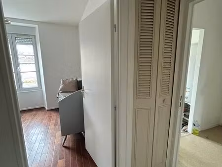 montereau spacieux vaste f2 de 51 m2 entre la gare et le centre proche hôpital