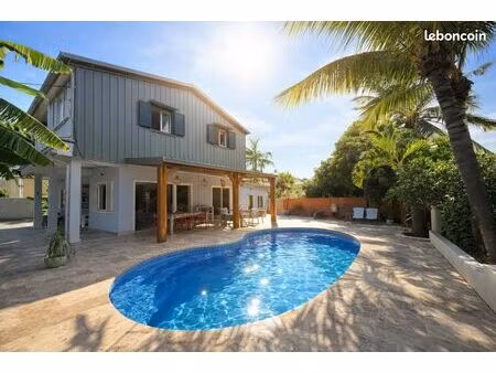 maison t6 avec piscine +studio meublee