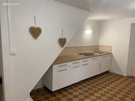 jolie maison deux chambres