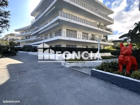plateau du cap martin  residence tres bien entretenue avec piscine et tennis  trois pieces