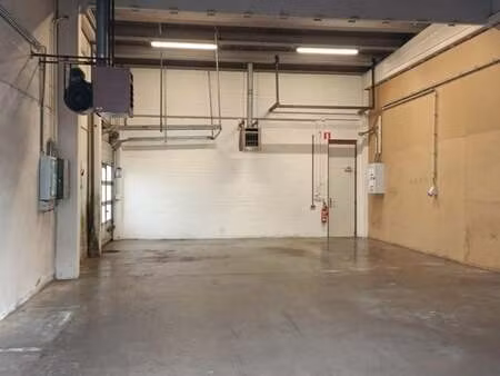 bien professionnel à louer à ieper € 550 (lk7hw) - 't werkpand | zimmo
