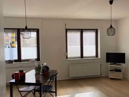 bel appart 2 chambres rdc proche centre stockel