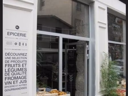 petit commerce à 20m de la place wilson