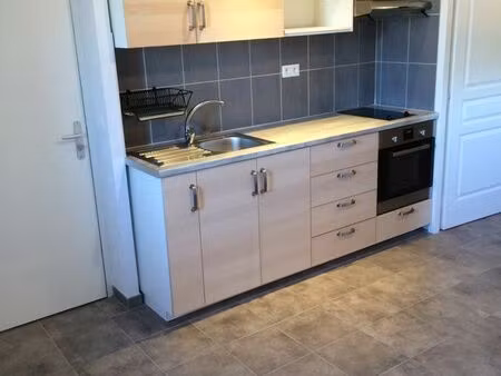 f2 avec chauffage  compris