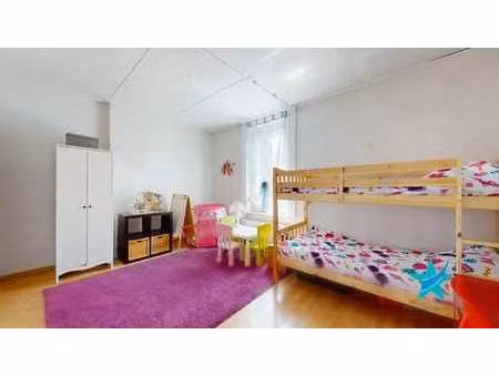 maison 2 façades avec jardin  garage et studio indépendant –