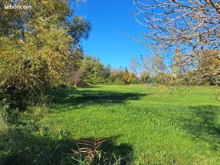 terrain 475 m² eyguieres