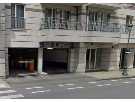 parking à vendre - clos du parnasse