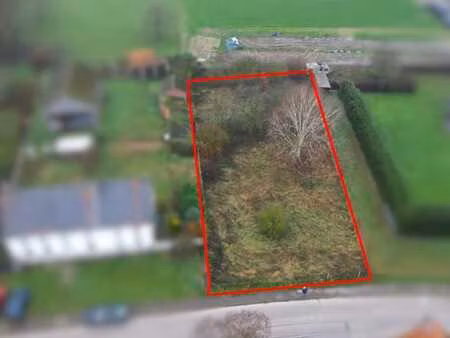 beau terrain avec panorama idéal sur la campagne