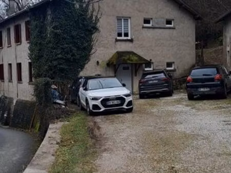 loue appartement virieu le grand