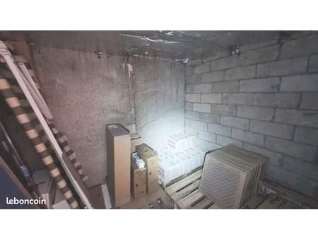 cave à louer – 7 8 m² trappes-rn10