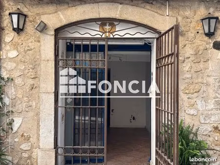 local commercial 28 m²