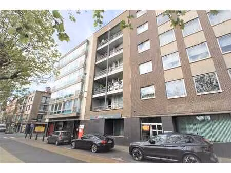 ruim appartement in het centrum van roeselare