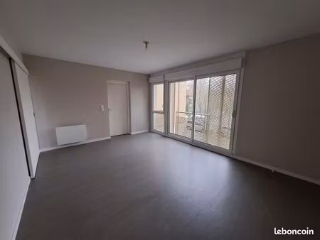 appartement 3 pièces 74 m²