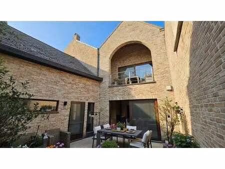 ruime  instapklare woning met tal van mogelijkheden in he...