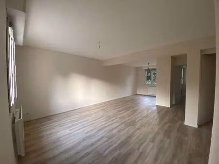 location appartement 2 pièces piscine à quimperlé (29300) : à louer 2 pièces piscine / 48m