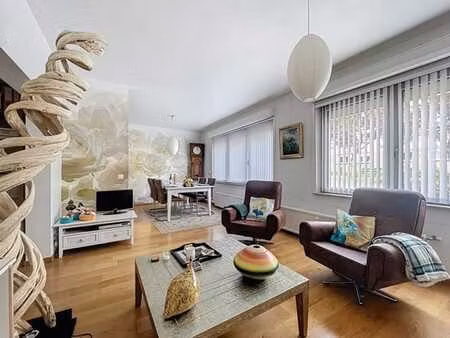 seraing haut  appartement au rez avec terrasse