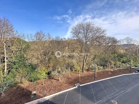 vente appartement 3 pièces 80.29 m² à flassans-sur-issole (83340)  274 000 €
