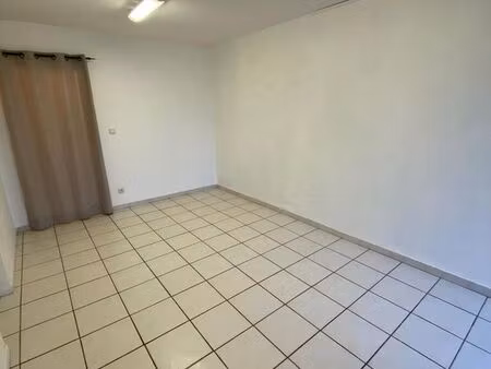 local commercial 40 m² vitrolles