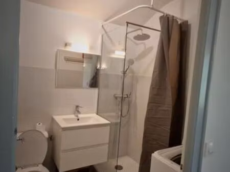 studio meublé et équipé