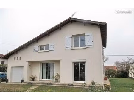 maison 6 pièces 115 m²