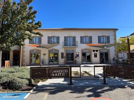 puyricard - locaux à louer (83 m² / 184 m²)