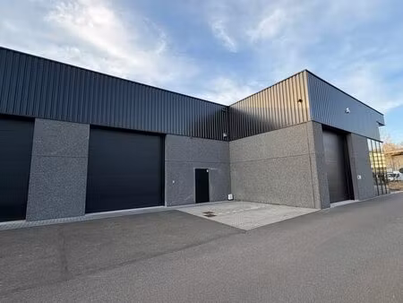 bien professionnel à louer à diepenbeek € 1.200 (lk6vo) - momentum vastgoed | zimmo