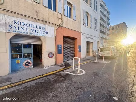 local commercial 100 m² marseille