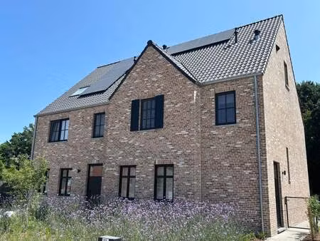 maison à louer à spalbeek € 1.550 (lk6q9) | zimmo