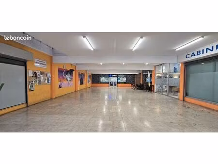à louer : local commercial de 45m² cc la jonquière