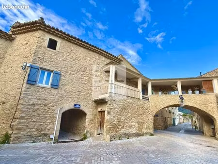 maison de village 3 pièces 197 m²