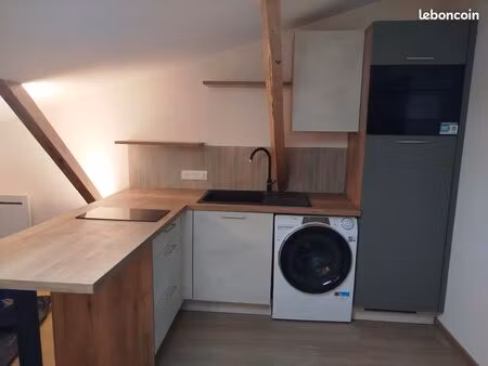 studio meublé – 18 m² loi carrez / 38 m² au sol