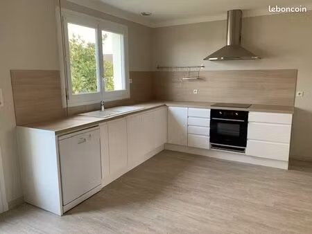 maison rénovée 90 m² – proche centre-ville  écoles et commodités