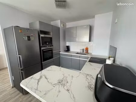 location 3 pièces meublé