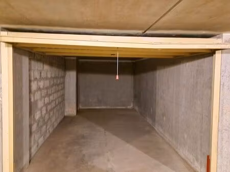 loue garage 69005 point du jour