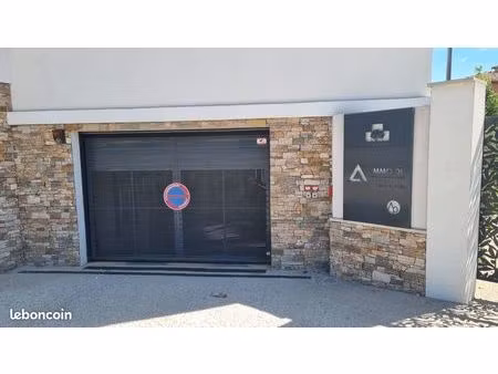 place moto en parking souterrain sécurisé – marseille - mazargues