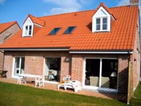 fournes-en-weppes maison   4 chambres   132 m2  1325