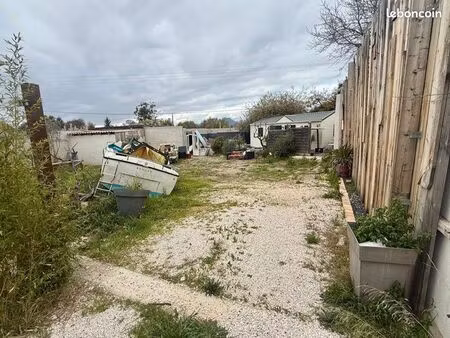 à louer espace de stockage + dépôt