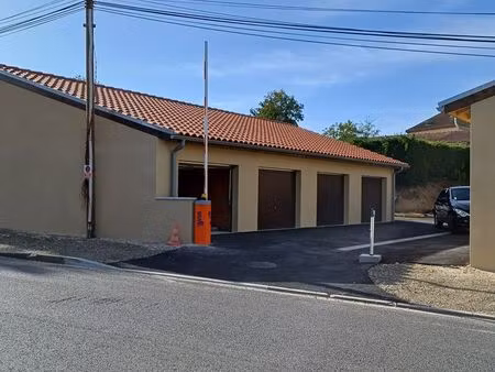 garages a louer nogaro centre